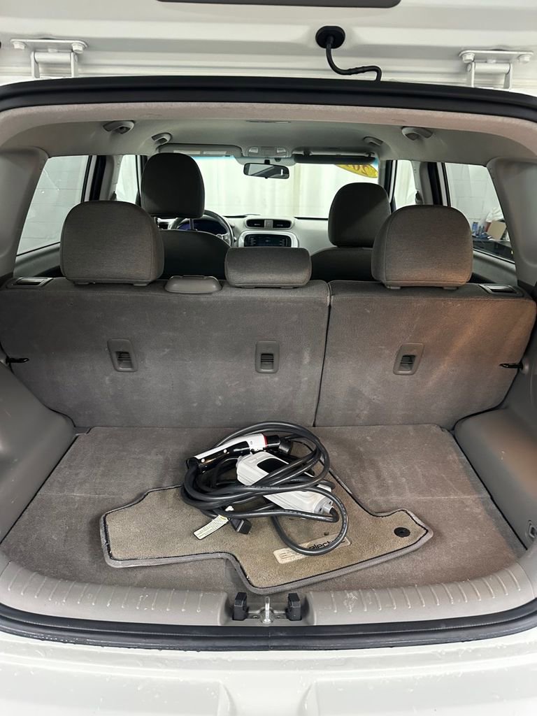 Used 2017 Kia Soul EV-e image 26
