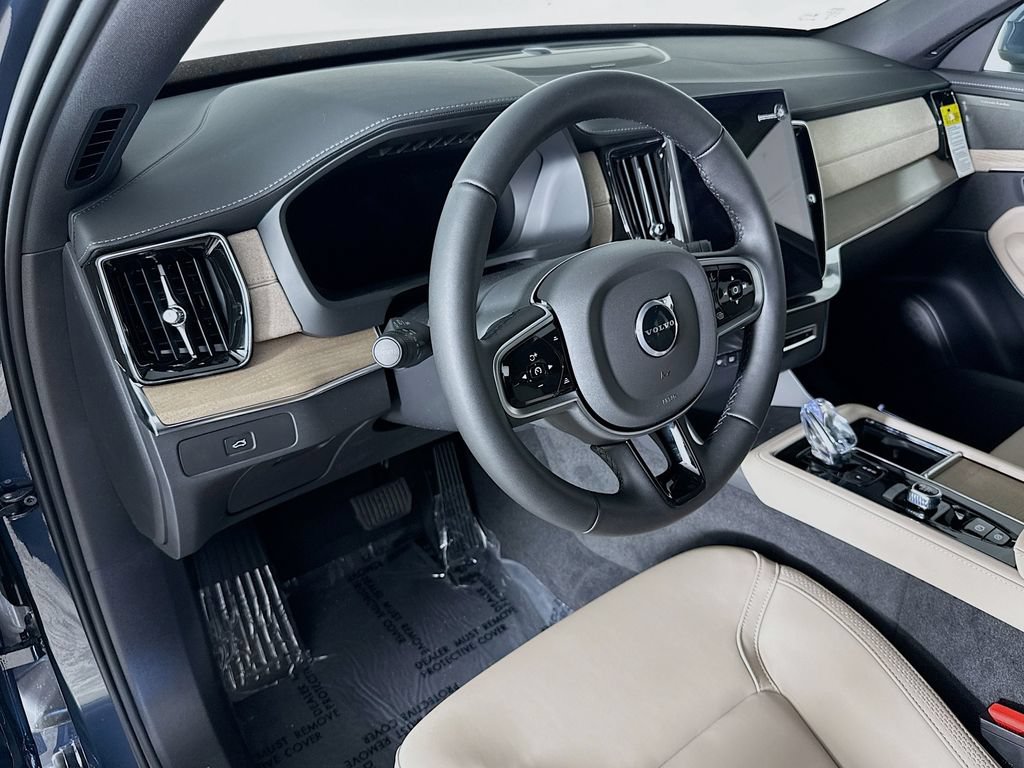 New 2026 Volvo XC90 B6 Plus w/ Protection Package Premier AWD/4WD image 9