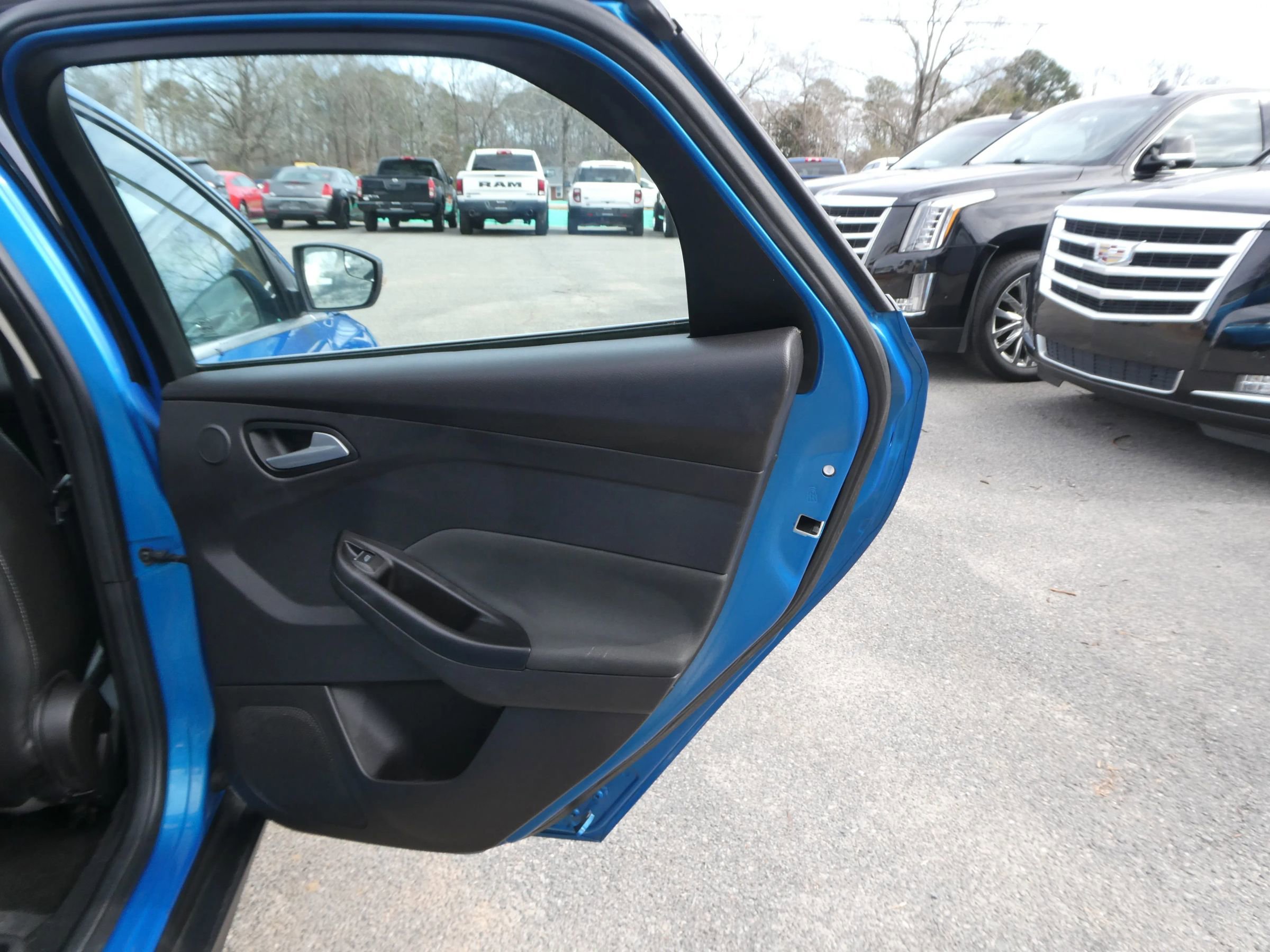 Used 2014 Ford Focus Titanium image 29