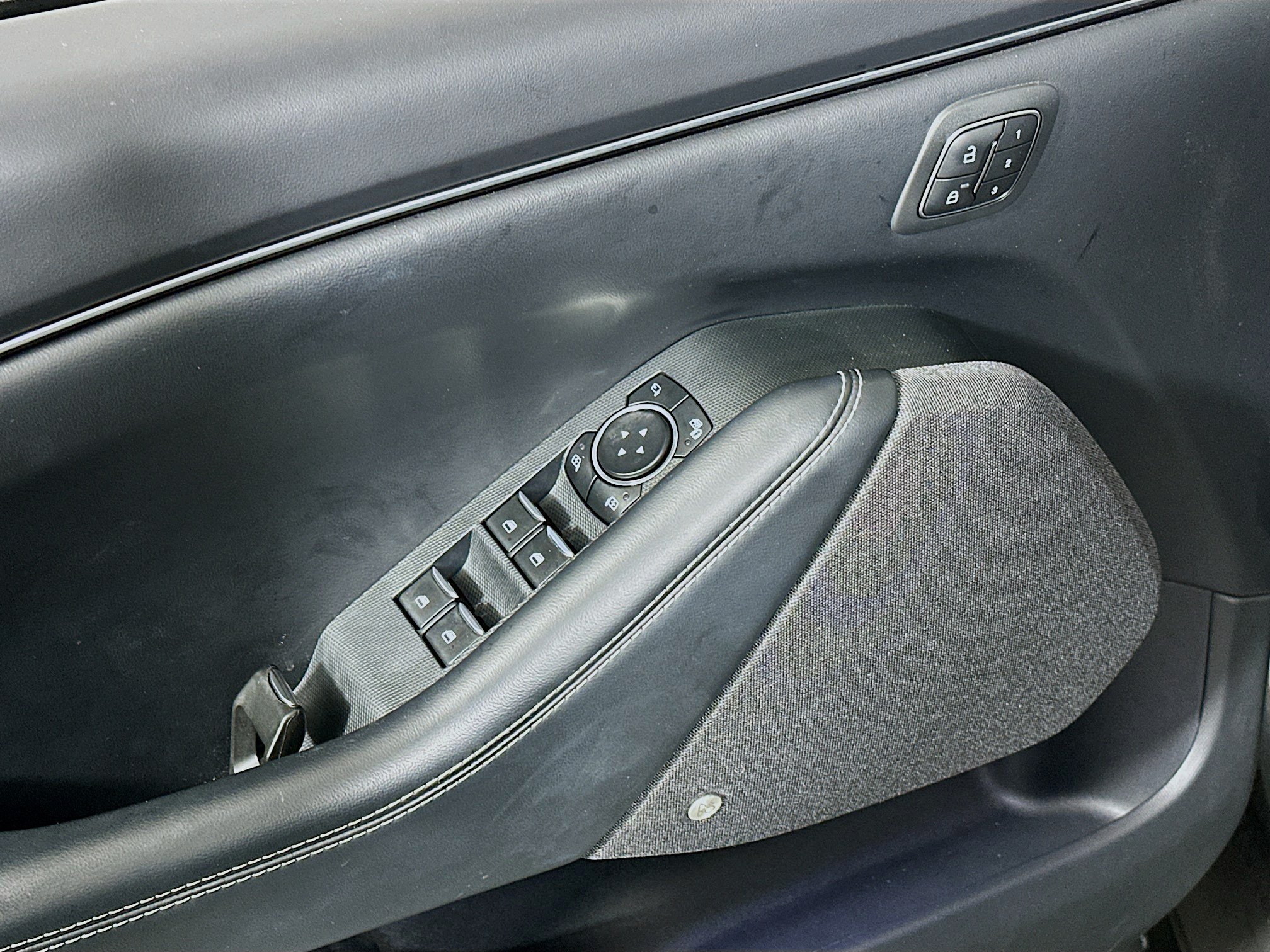 Used 2023 Ford Mustang Mach-E Premium RWD image 15