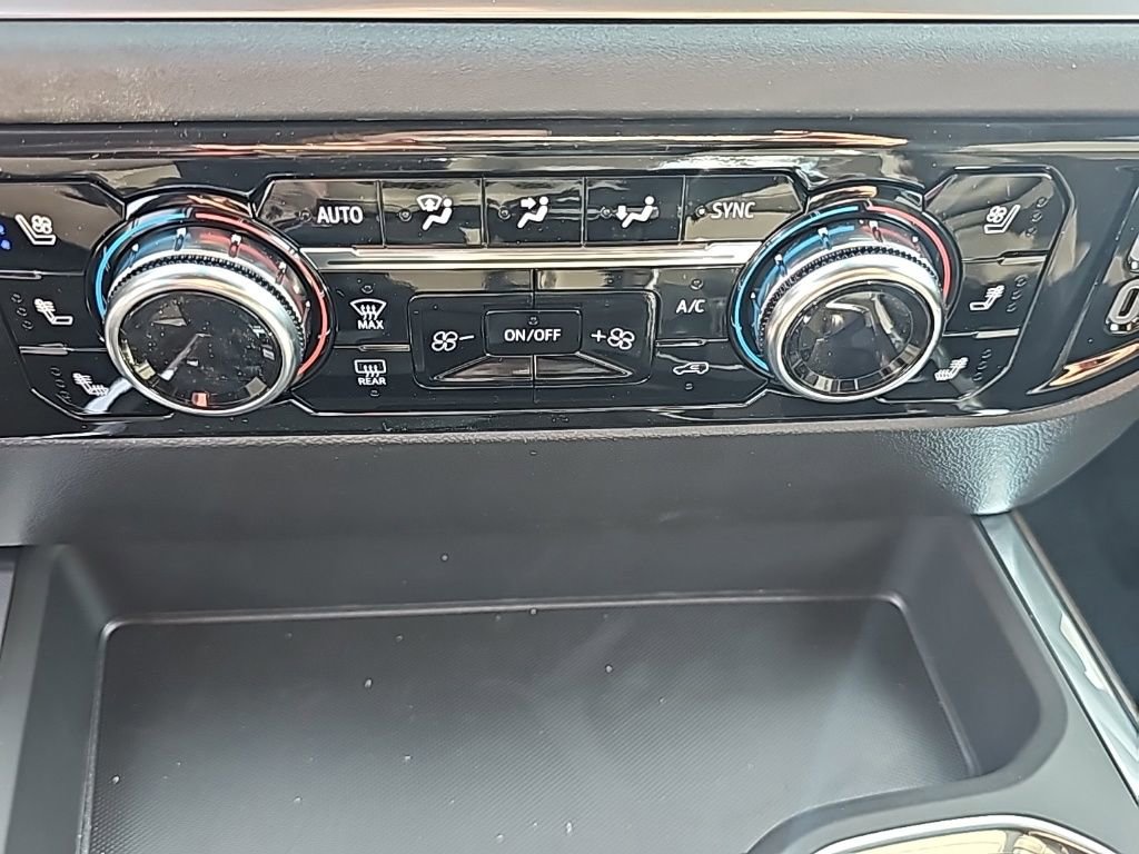 New 2026 GMC Sierra 1500 SLT AWD/4WD image 26