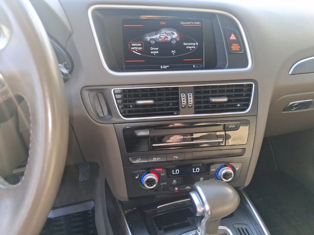 Used 2017 Audi Q5 2.0T Premium Plus w/ Technology Package image 19