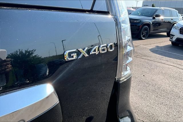 Used 2022 Lexus GX 460 Premium w/ Premium Package AWD/4WD image 8