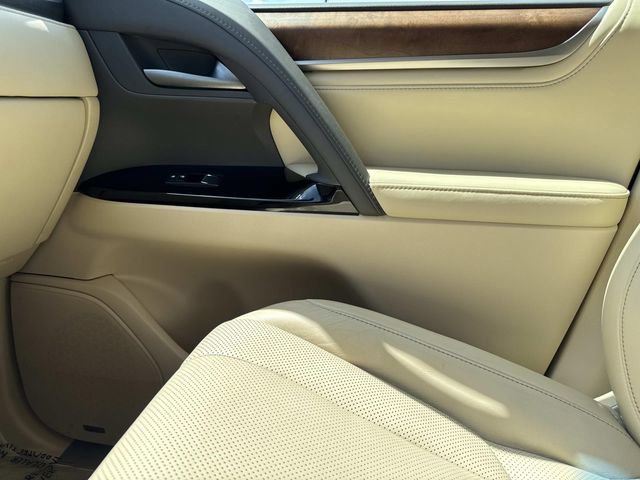 Certified 2020 Lexus LX 570 4WD w/ Luxury Package image 22