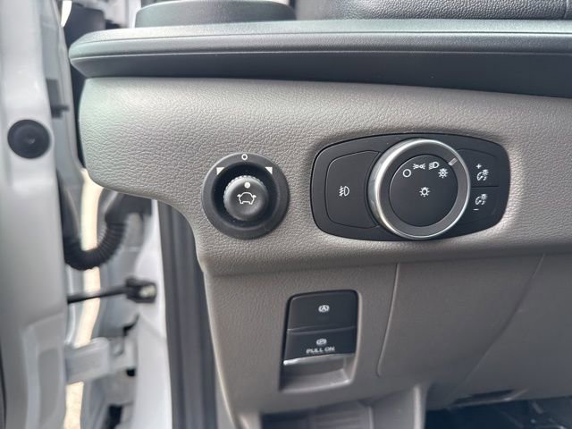 Used 2023 Ford Transit 250 Low Roof RWD image 18