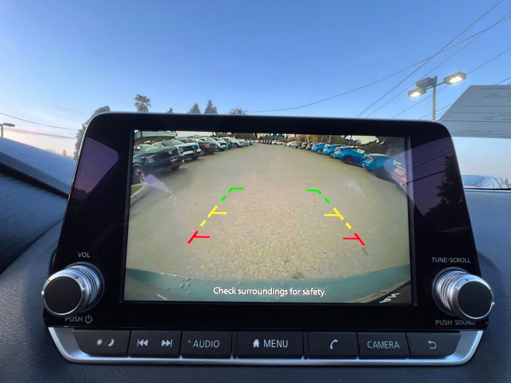 Certified 2025 Nissan Sentra SR image 22