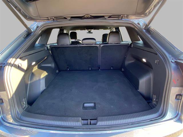 Used 2024 Volkswagen Atlas Cross Sport SE image 12