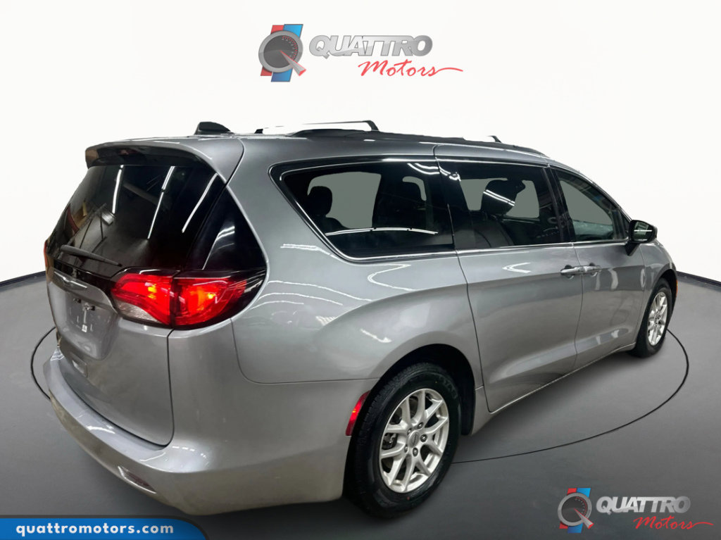 Used 2021 Chrysler Voyager Lxi image 4