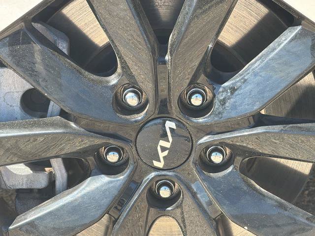 Used 2023 Kia Telluride S AWD/4WD image 10