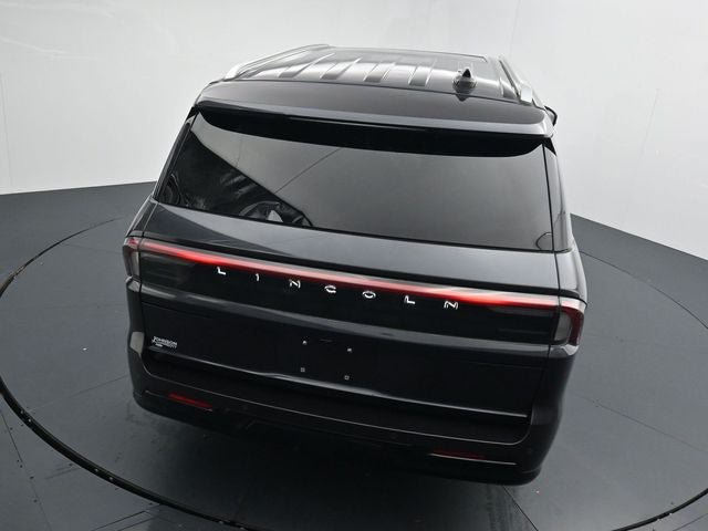 Used 2025 Lincoln Navigator L Reserve AWD/4WD image 29