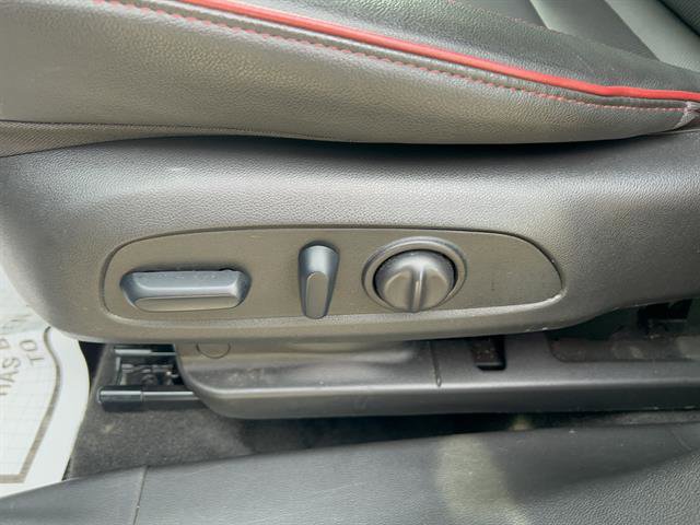 Used 2024 Chevrolet TrailBlazer RS image 15