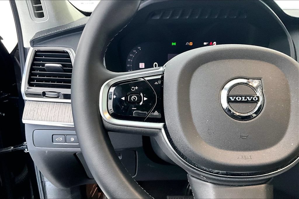 Used 2025 Volvo XC90 T8 Ultra w/ Lounge Package AWD/4WD image 24
