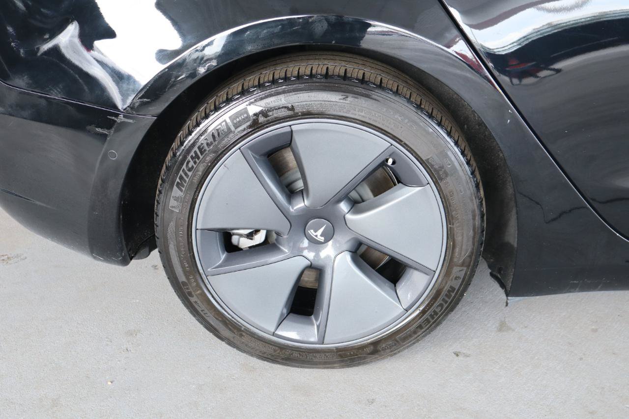 Used 2022 Tesla Model 3 RWD image 5