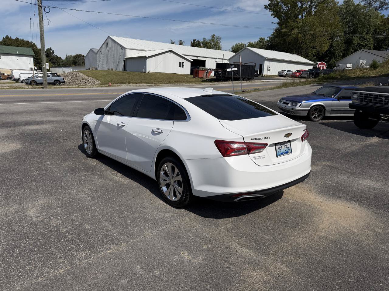 Used 2019 Chevrolet Malibu Premier FWD image 3