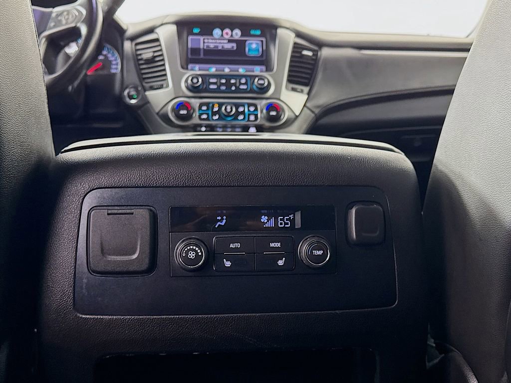 Used 2015 Chevrolet Suburban LT w/ Luxury Package image 31