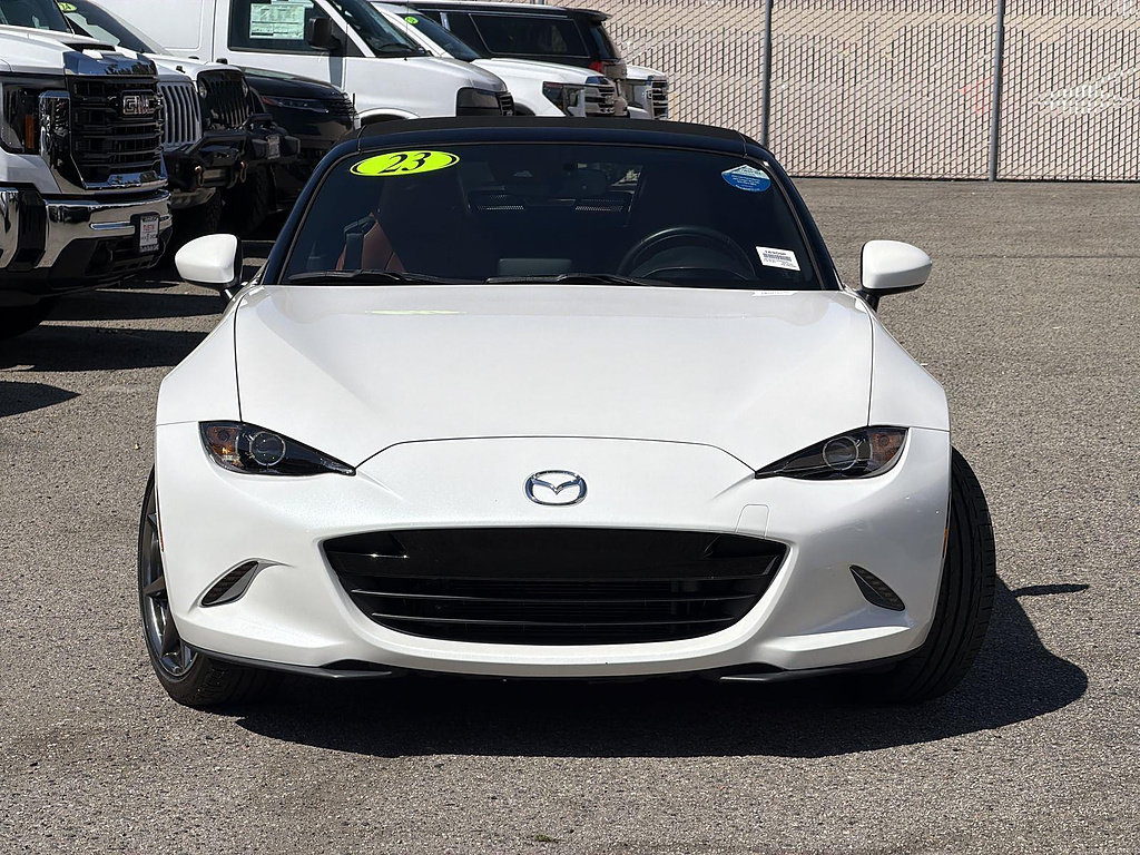 Used 2023 MAZDA MX-5 Miata Grand Touring RWD image 2