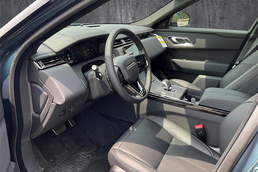 New 2026 Land Rover Range Rover Velar Dynamic SE image 7