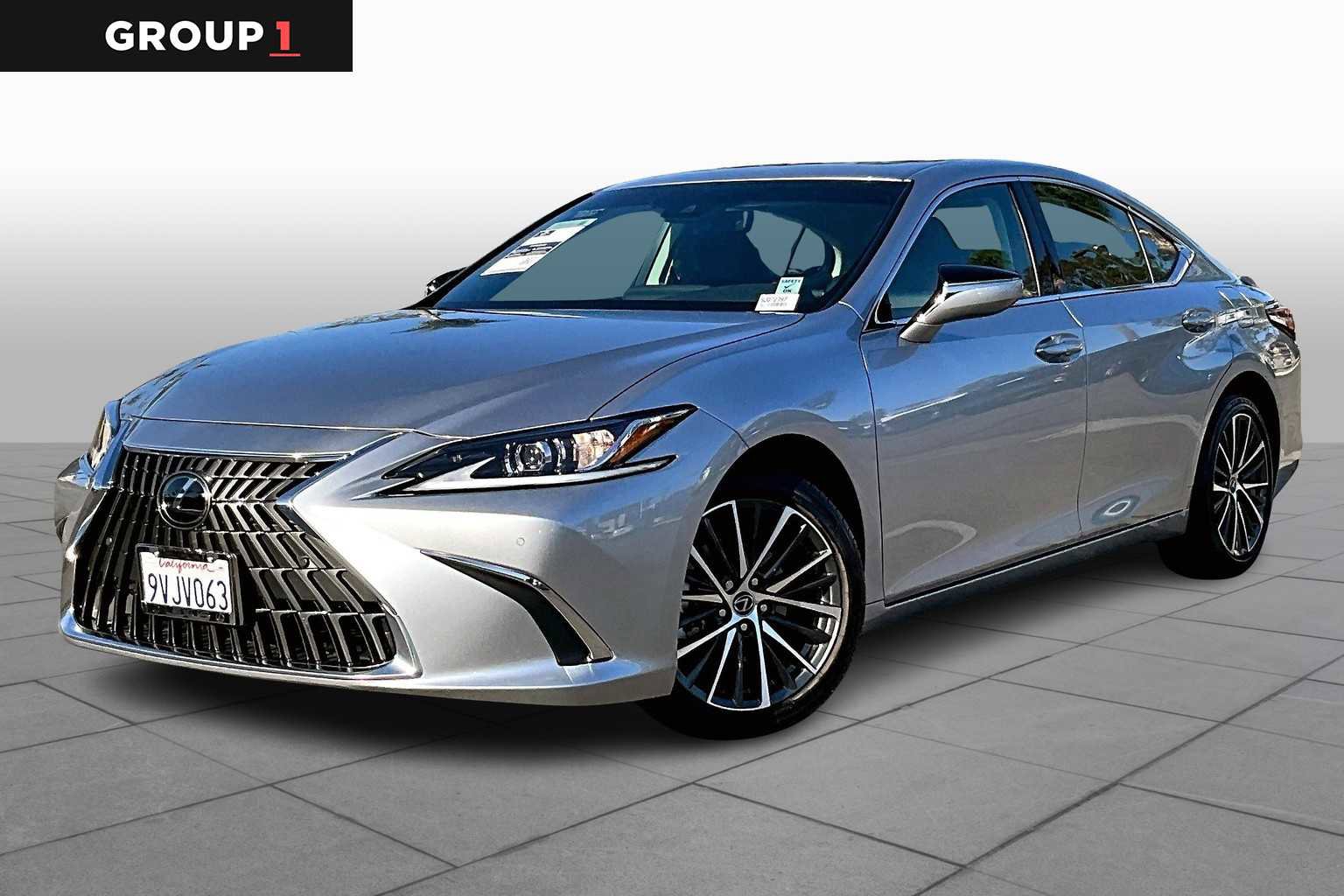Used 2025 Lexus ES 300h w/ Premium Package
