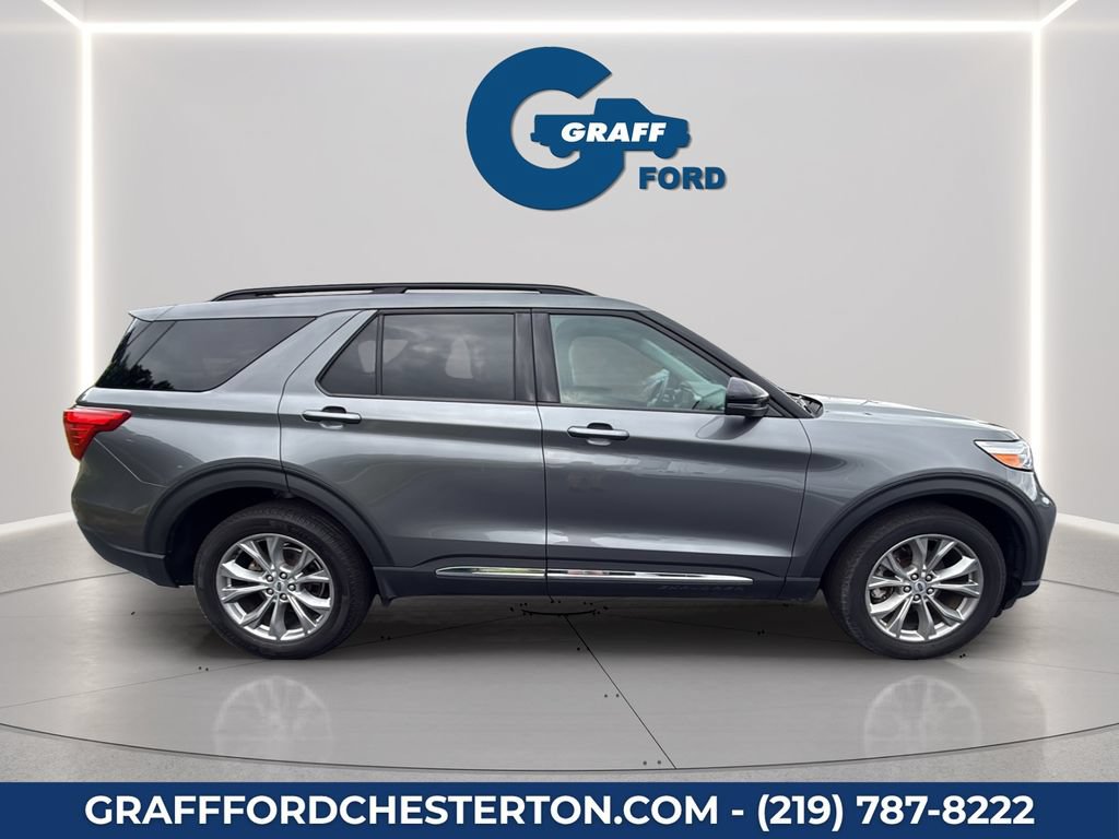 Used 2024 Ford Explorer XLT w/ Equipment Group 202A AWD/4WD image 9