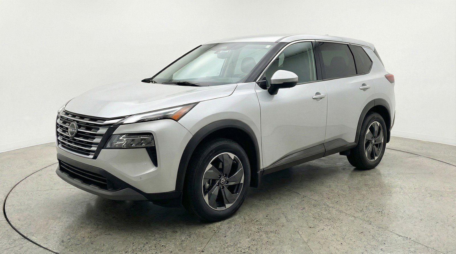 Used 2025 Nissan Rogue SV image 3