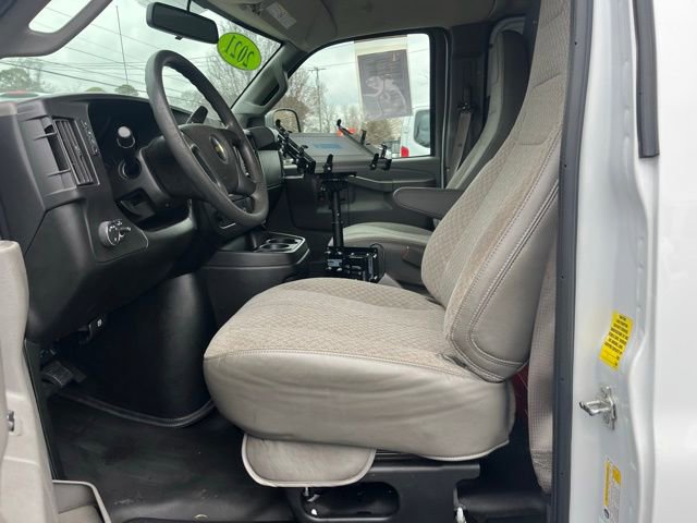 Used 2021 Chevrolet Express 2500 image 11