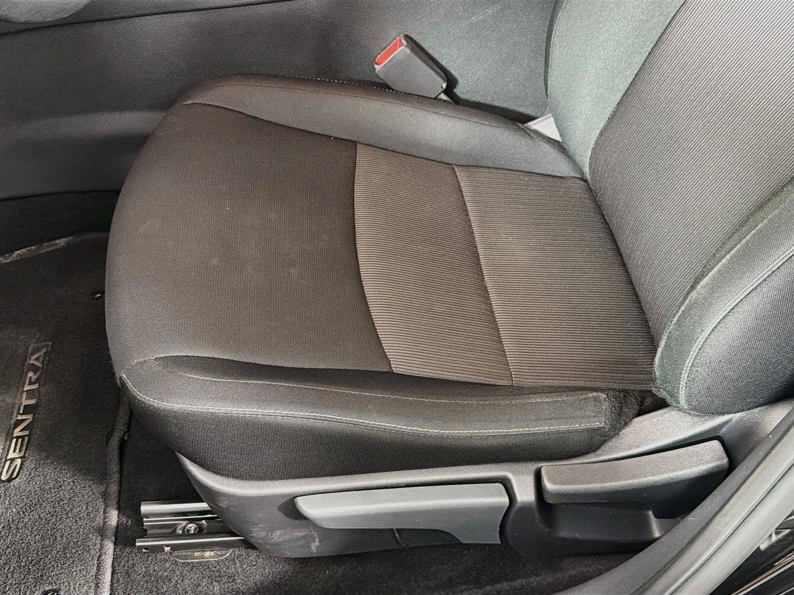 Used 2025 Nissan Sentra SV FWD image 15