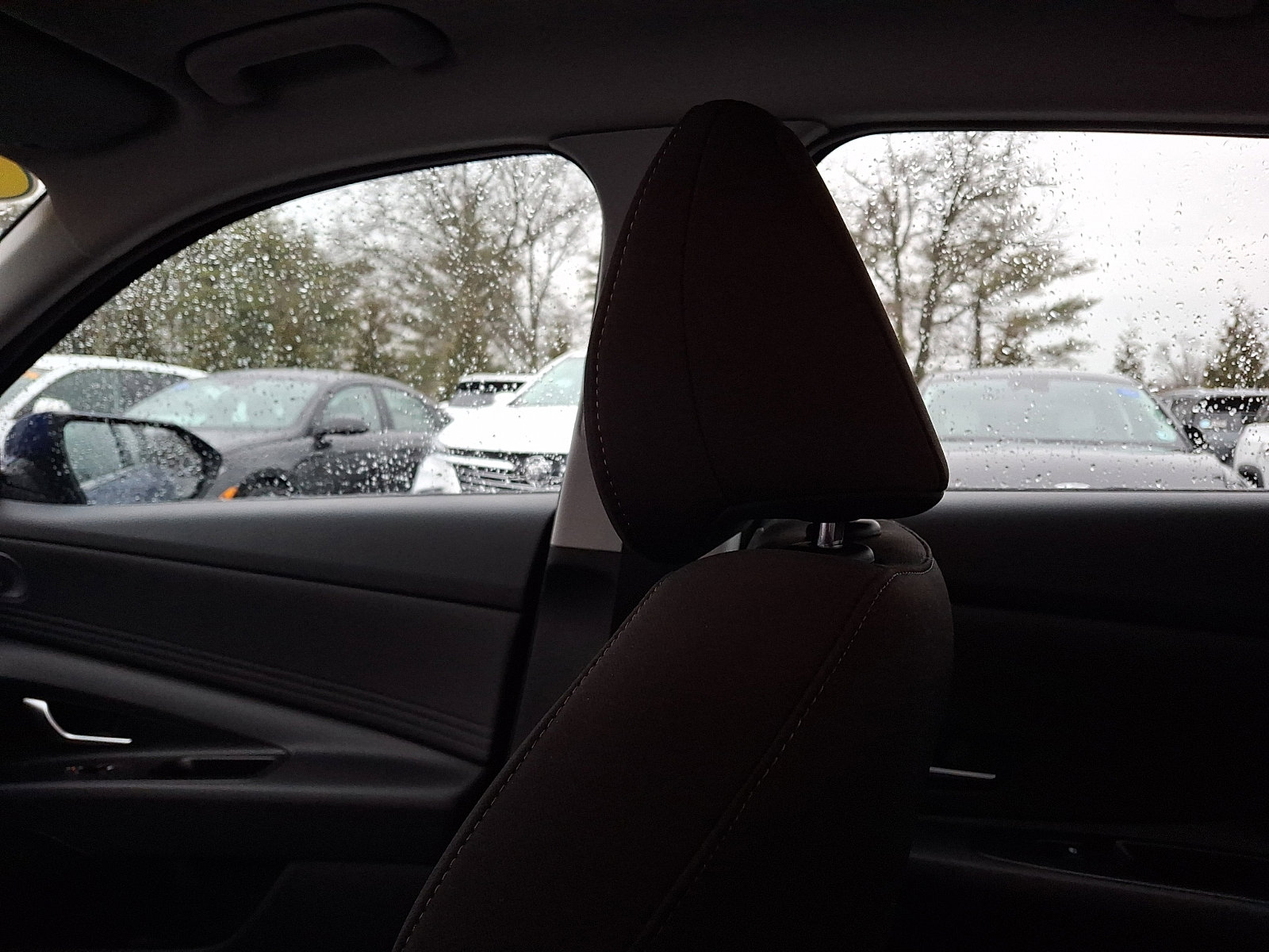 Used 2025 Hyundai Elantra SEL image 17