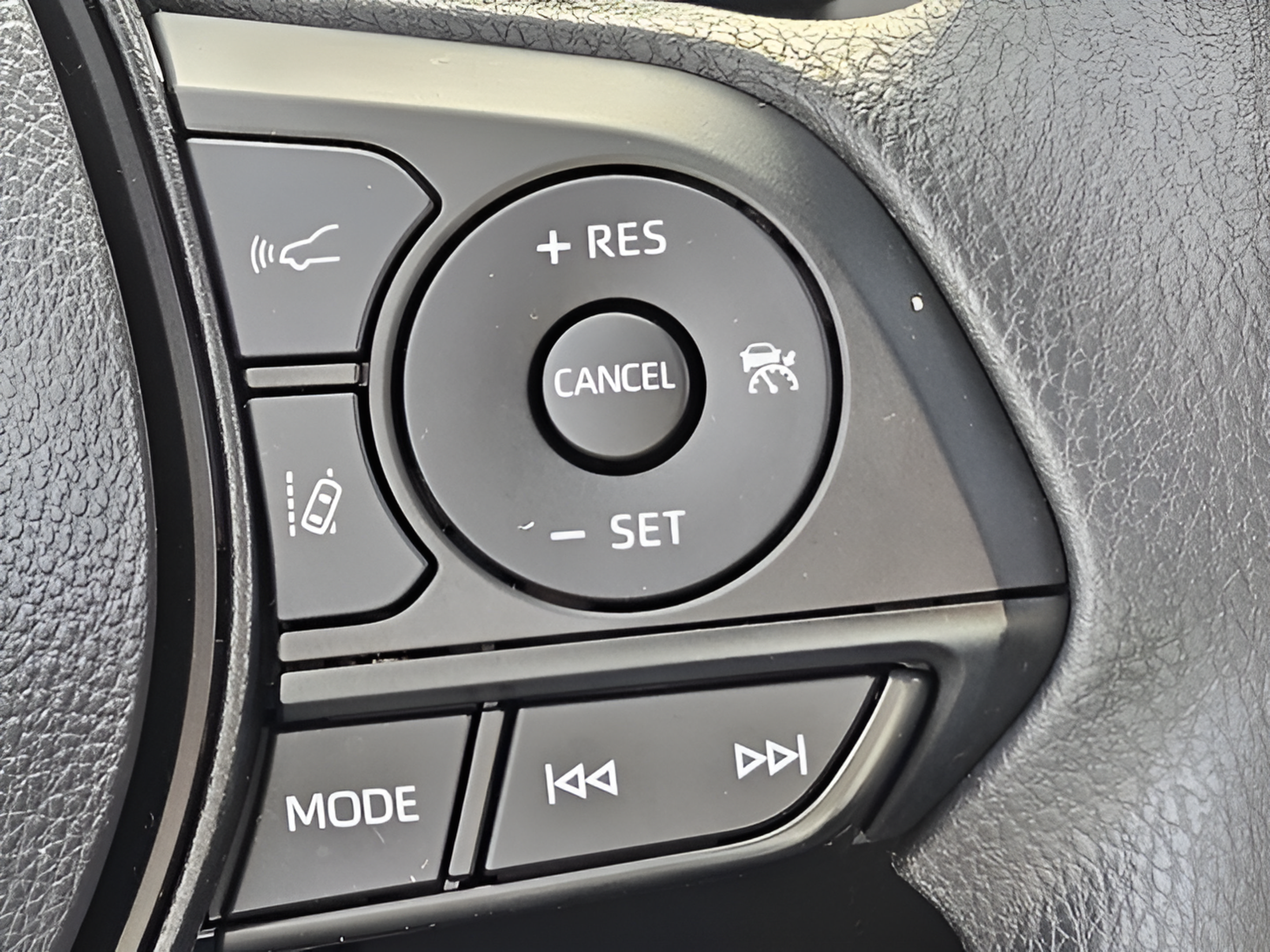 Certified 2025 Toyota RAV4 XLE w/ Convenience Package AWD/4WD image 23