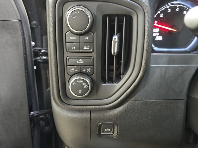 Used 2020 Chevrolet Silverado 1500 Custom w/ Custom Value Package image 28