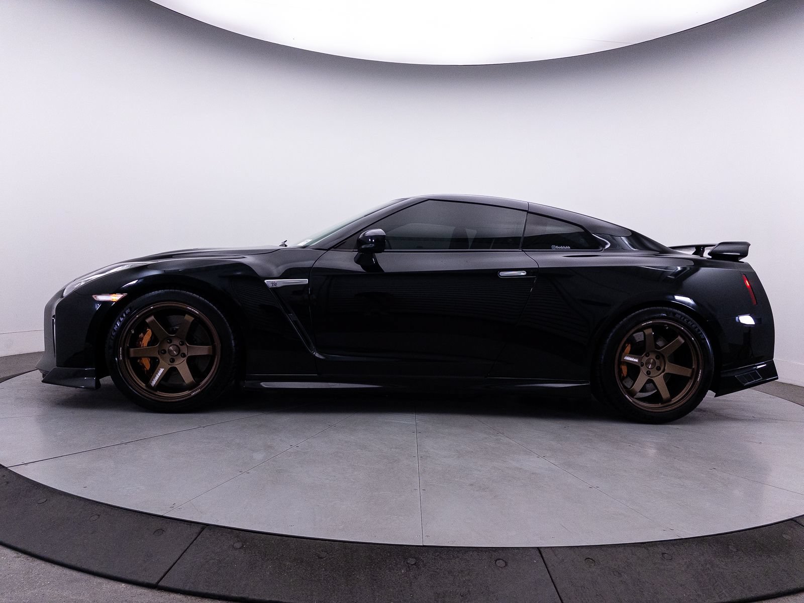 Used 2020 Nissan GT-R Premium w/ Premium Interior Package AWD/4WD image 51