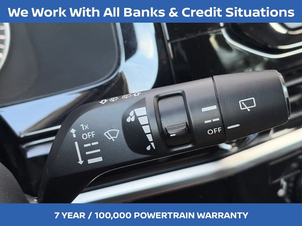 Certified 2025 Nissan Pathfinder SV image 23