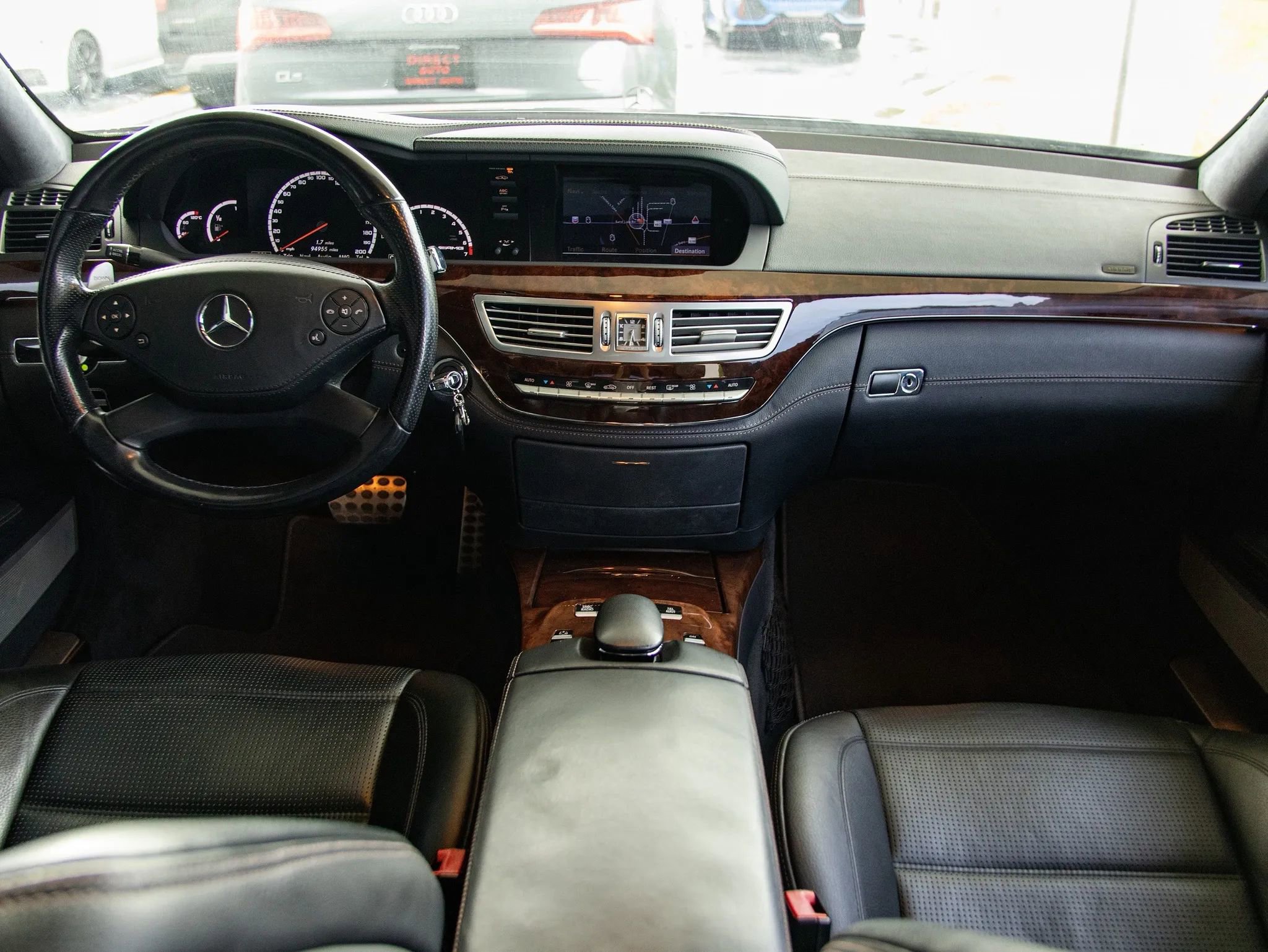 Used 2011 Mercedes-Benz S 63 AMG w/ AMG Performance Pkg image 37