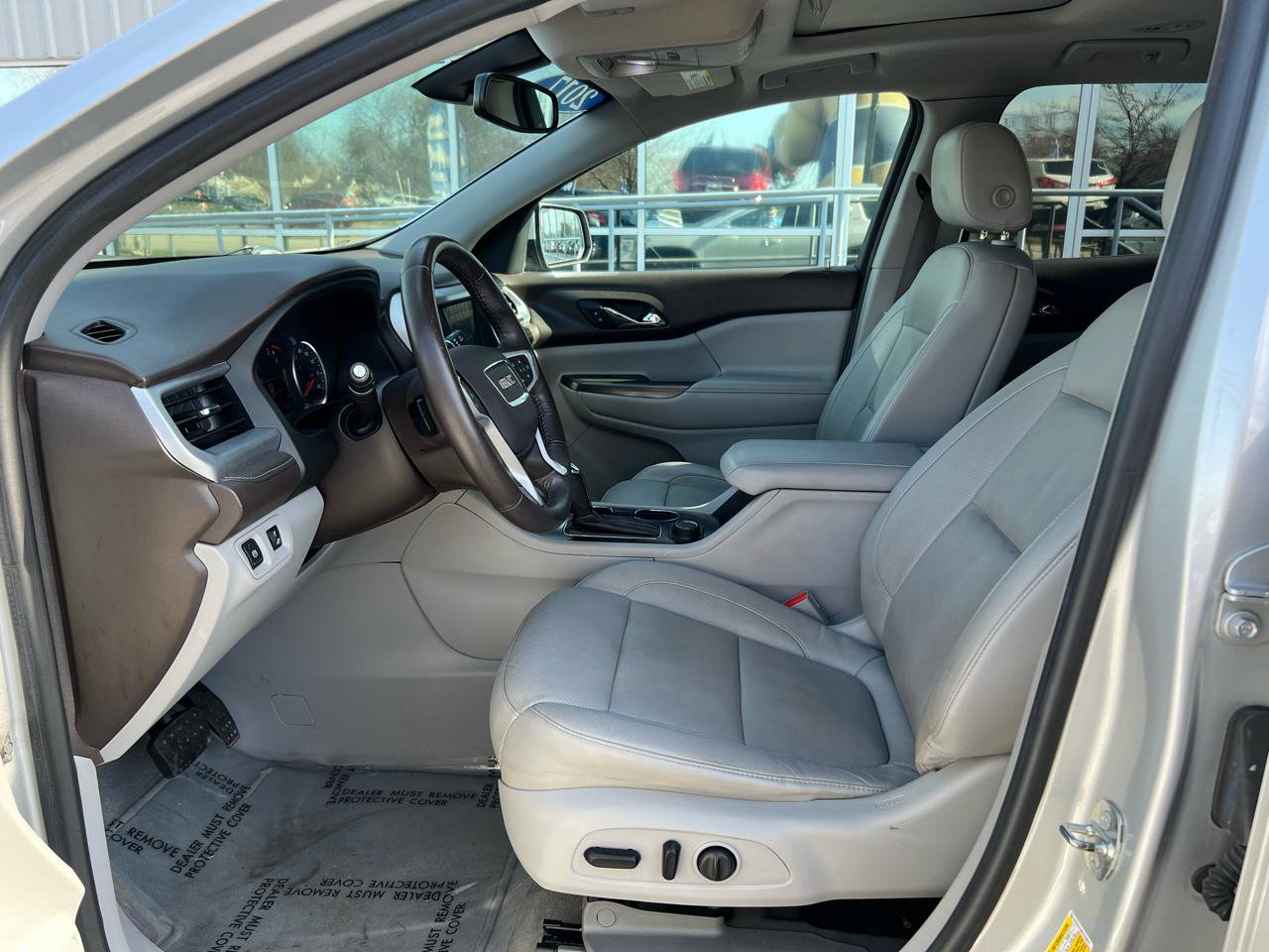 Used 2017 GMC Acadia SLT image 11