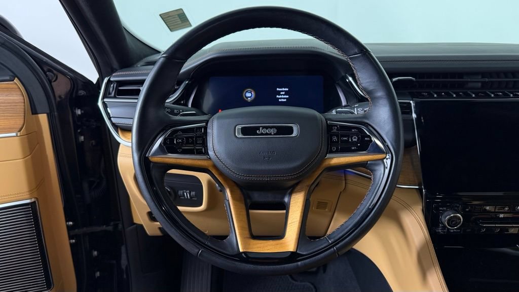 Used 2023 Jeep Grand Cherokee Summit AWD/4WD image 18