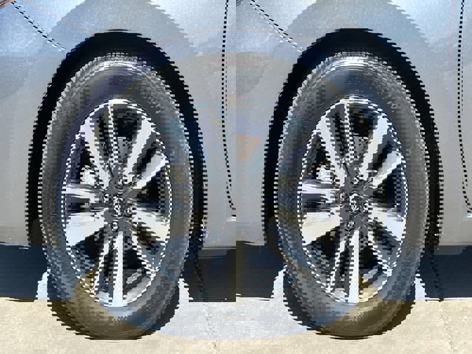 Used 2025 Nissan Versa SV image 25