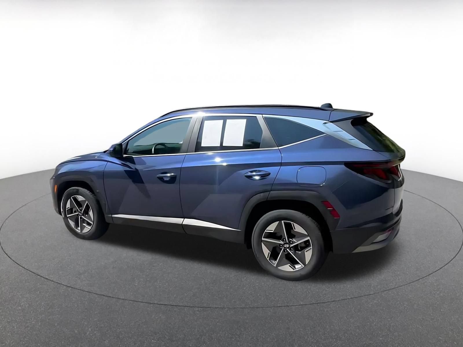 Used 2026 Hyundai Tucson SEL Plus AWD/4WD image 9