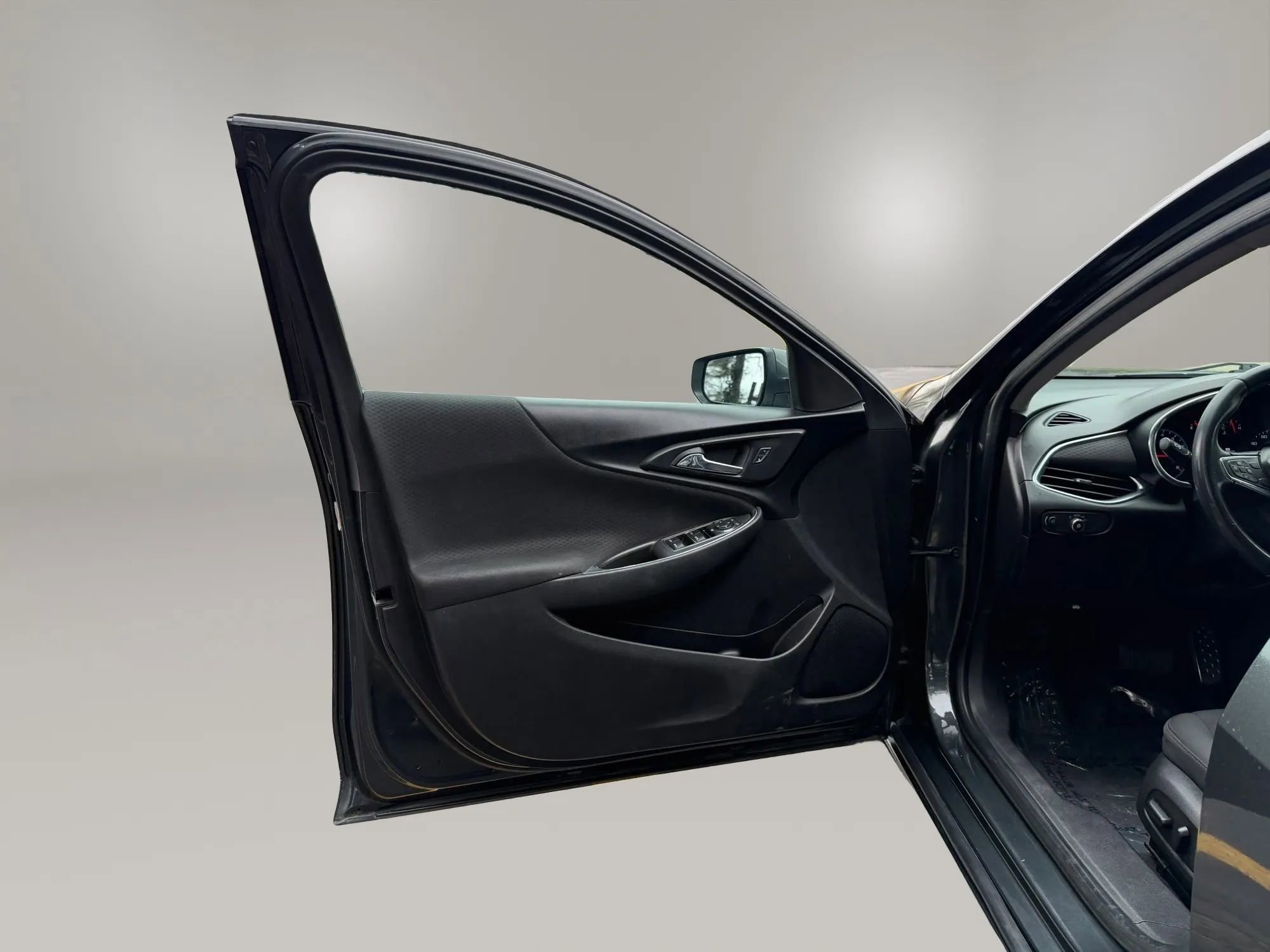 Used 2016 Chevrolet Malibu LT image 12