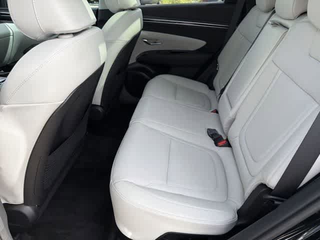 Certified 2024 Hyundai Tucson Limited AWD/4WD image 17