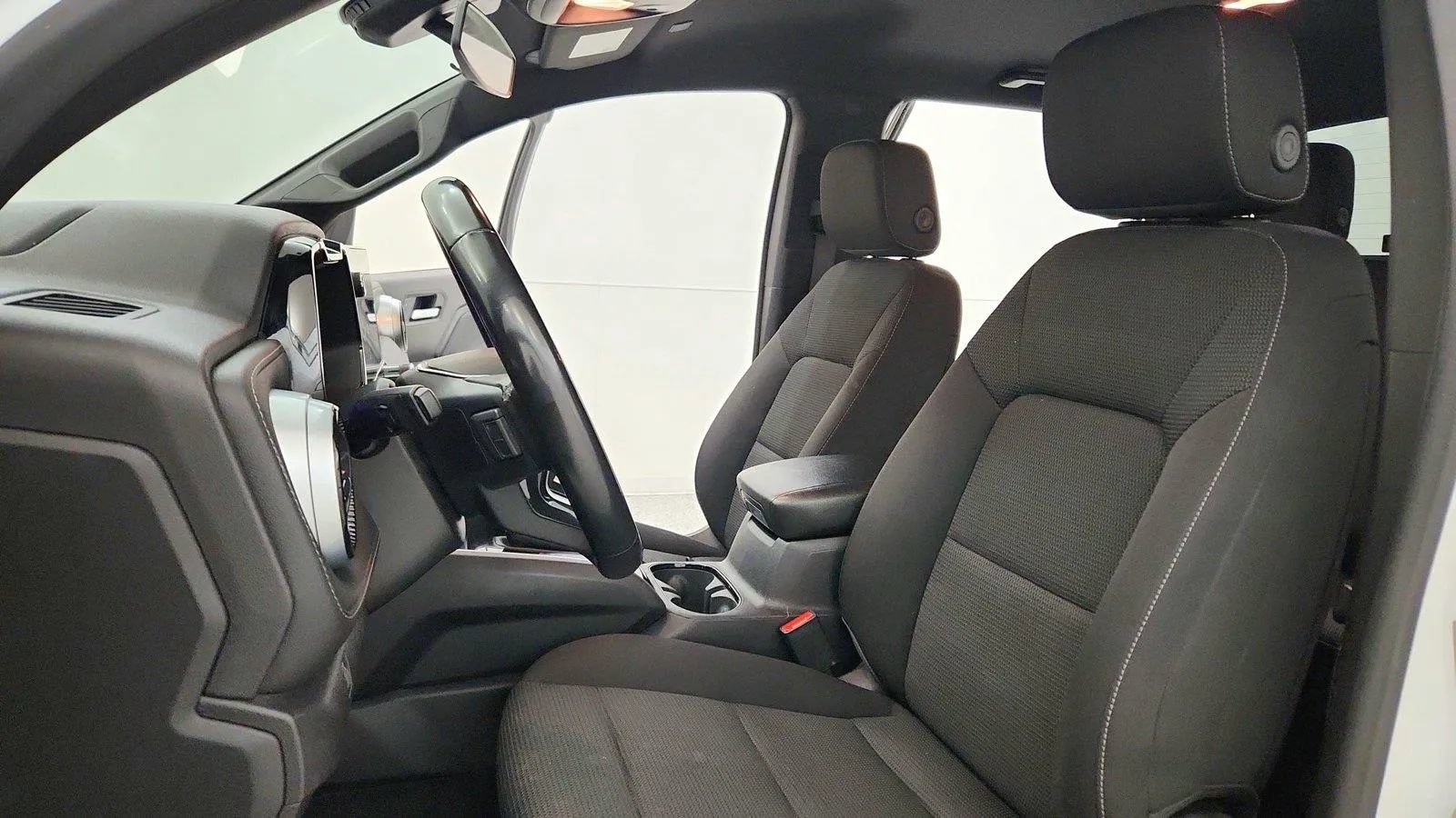 Used 2023 Chevrolet Colorado LT w/ LT Convenience Package AWD/4WD image 19