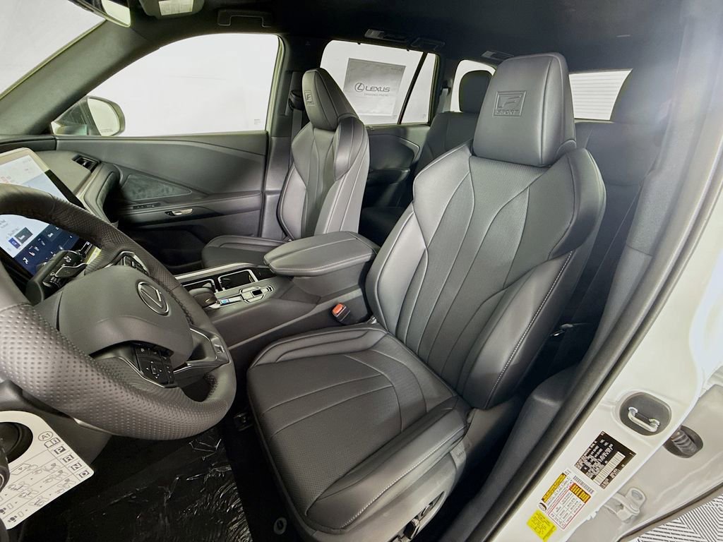 New 2026 Lexus TX 500h AWD image 16