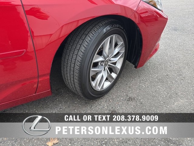 Used 2022 Toyota Avalon XLE image 10