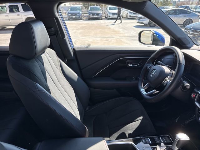 Certified 2025 Acura ADX A-Spec image 11