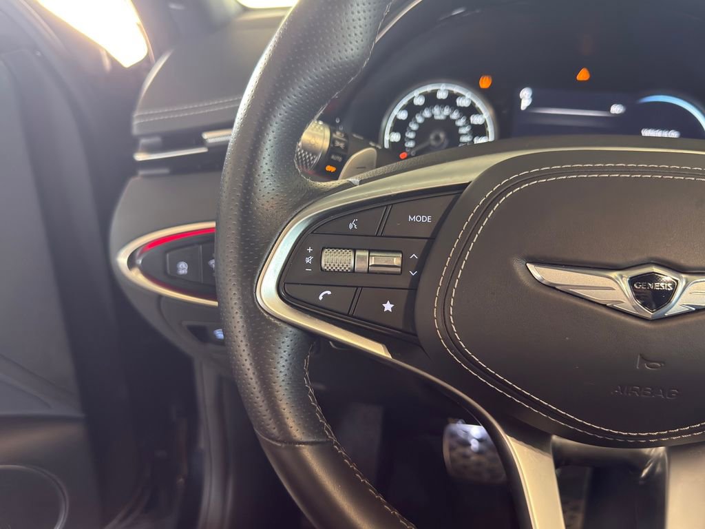 Used 2025 Genesis GV70 3.5T Sport w/ Sport Advanced Package image 18