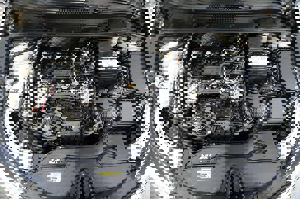 Used 2024 Toyota Corolla SE image 34