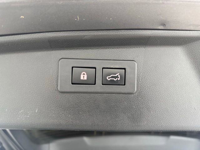 Used 2020 Subaru Outback Touring w/ Popular Package #2 AWD/4WD image 39