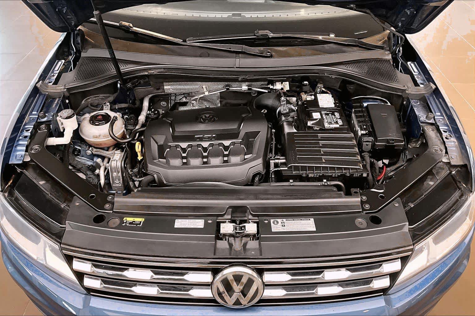 Used 2019 Volkswagen Tiguan SE w/ Panoramic Sunroof Package FWD image 29