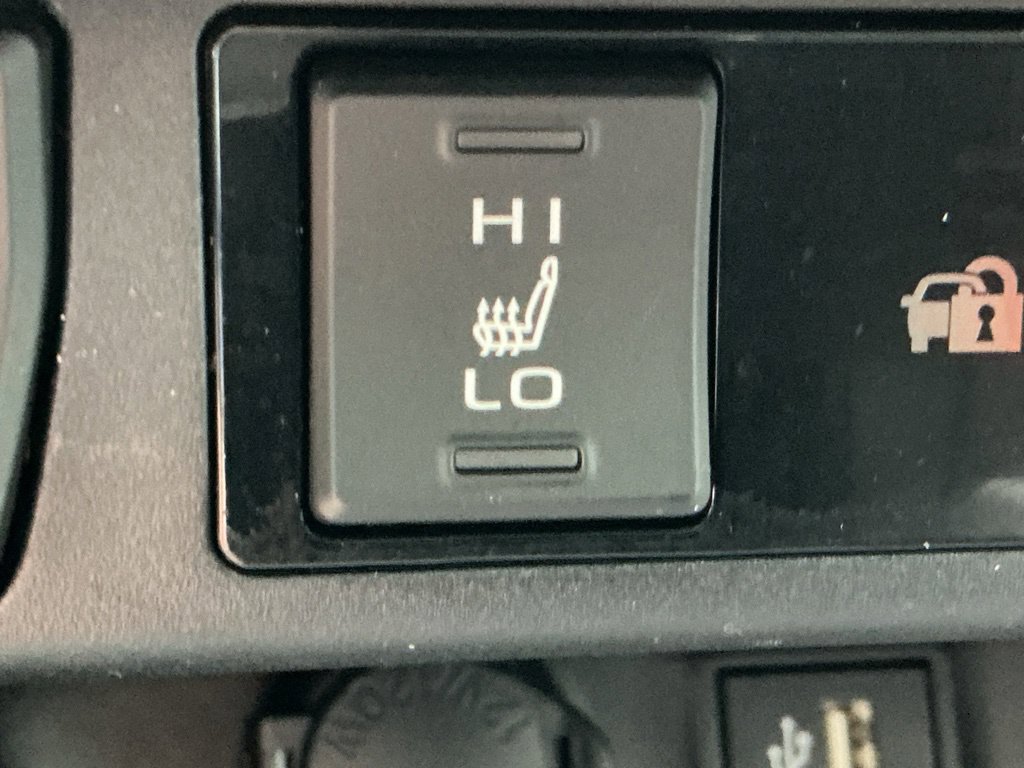 Used 2025 Toyota RAV4 XLE Premium w/ Weather Package AWD/4WD image 31