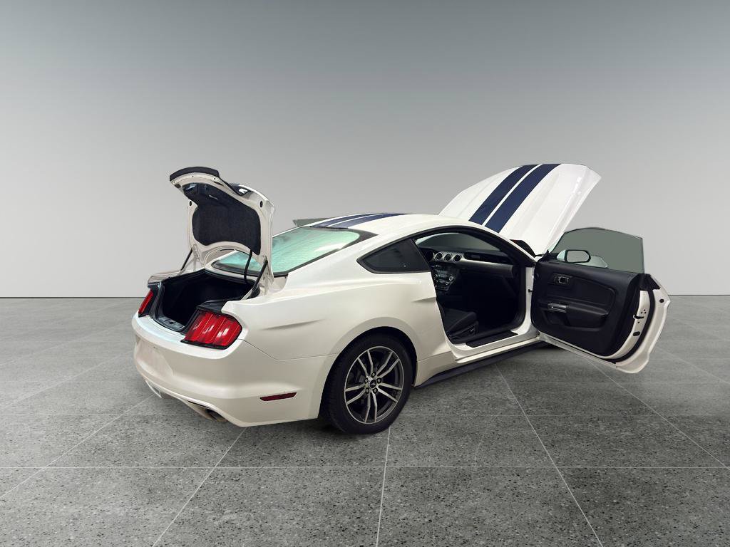 Used 2017 Ford Mustang Coupe RWD image 14