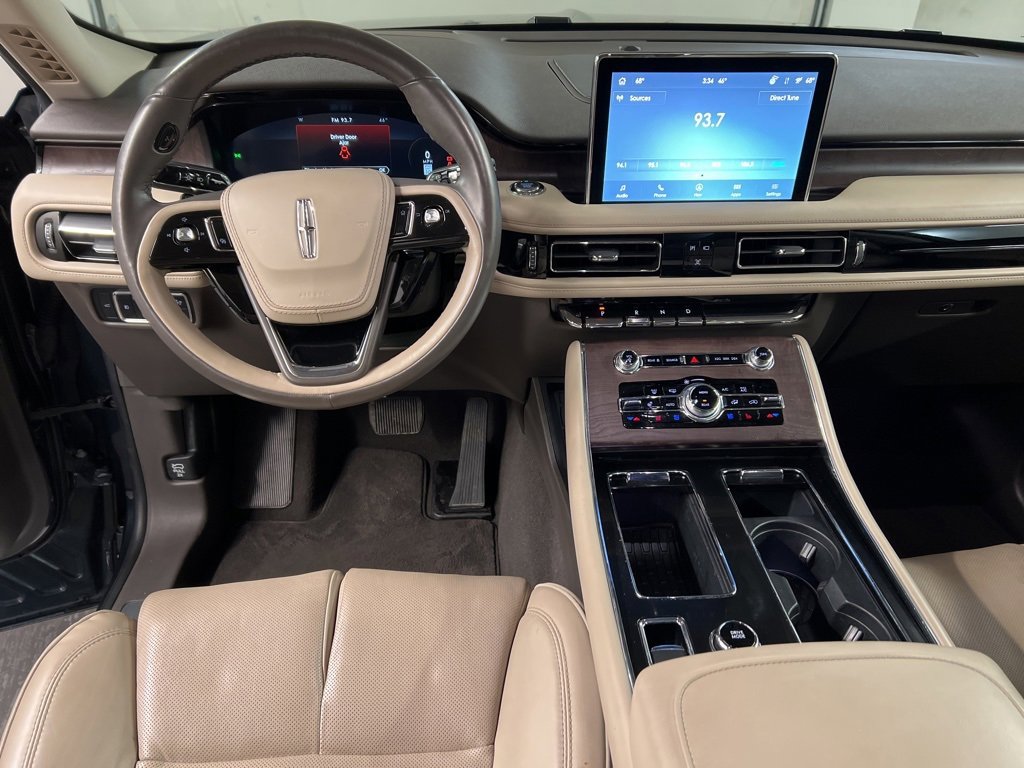 Used 2022 Lincoln Aviator Reserve w/ Equipment Group 201A image 8