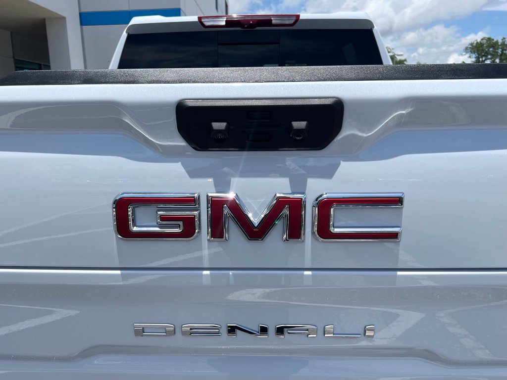 New 2026 GMC Sierra 1500 Denali w/ Denali Reserve Package AWD/4WD image 8